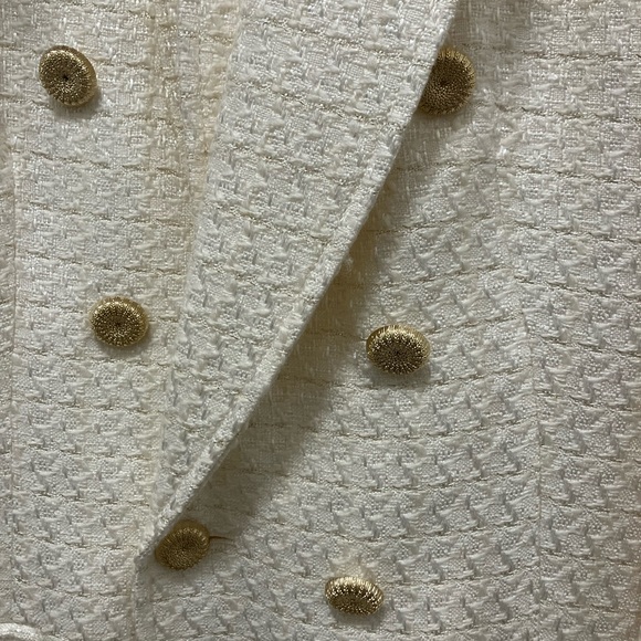 Zara Cream Blazer with Gold Buttons - Picture 7 of 9